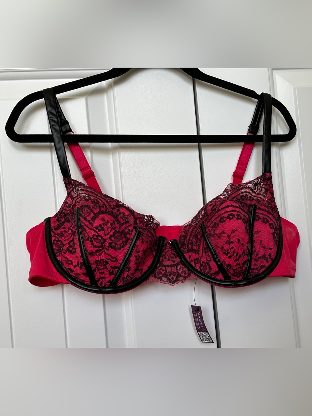 Adore Me Lace-Overlay Satin Underwire Bra, faux leather straps - Pink&Black 40D